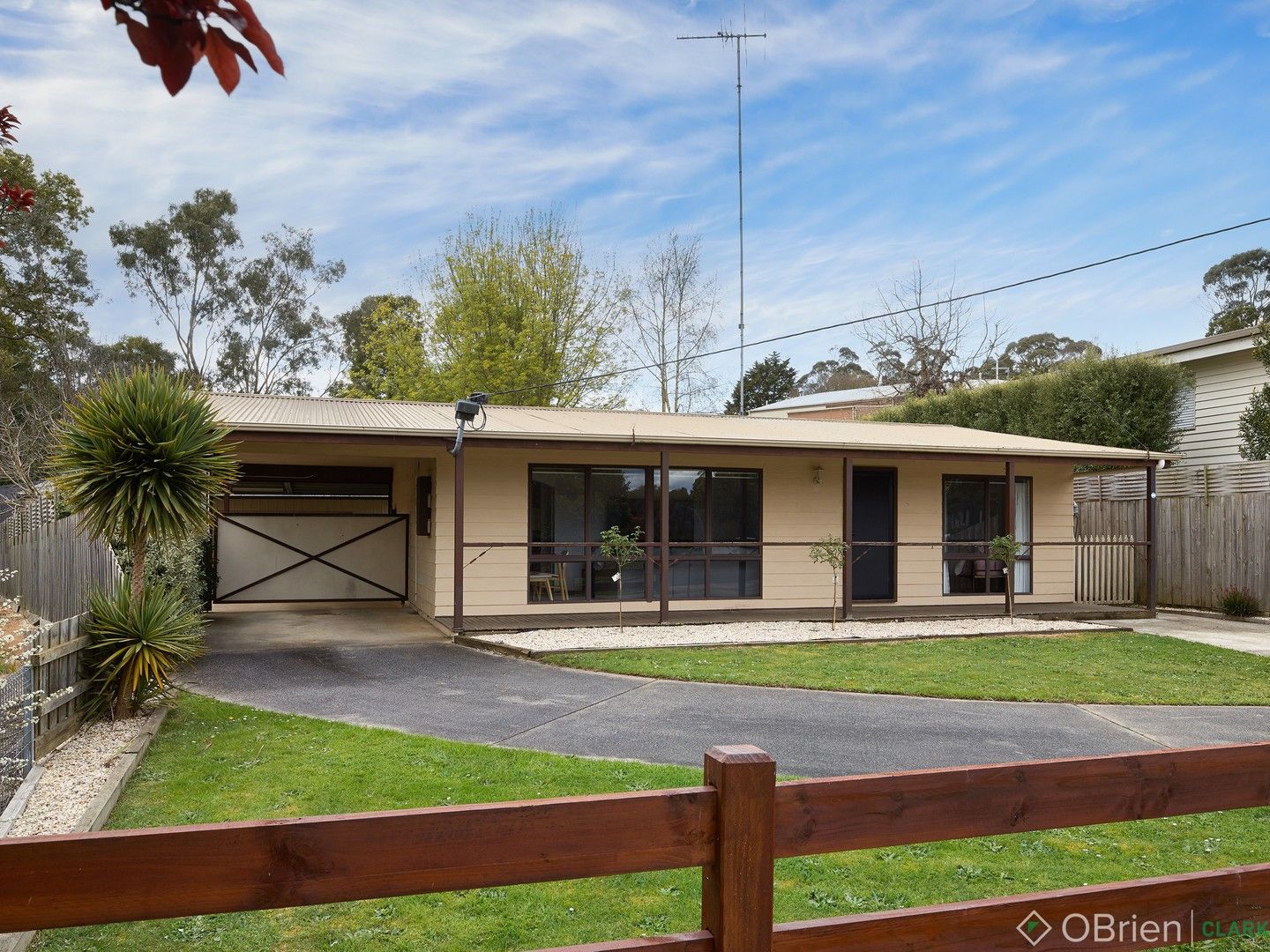 2 bedrooms House in 47 Waratah Drive WARRAGUL VIC, 3820