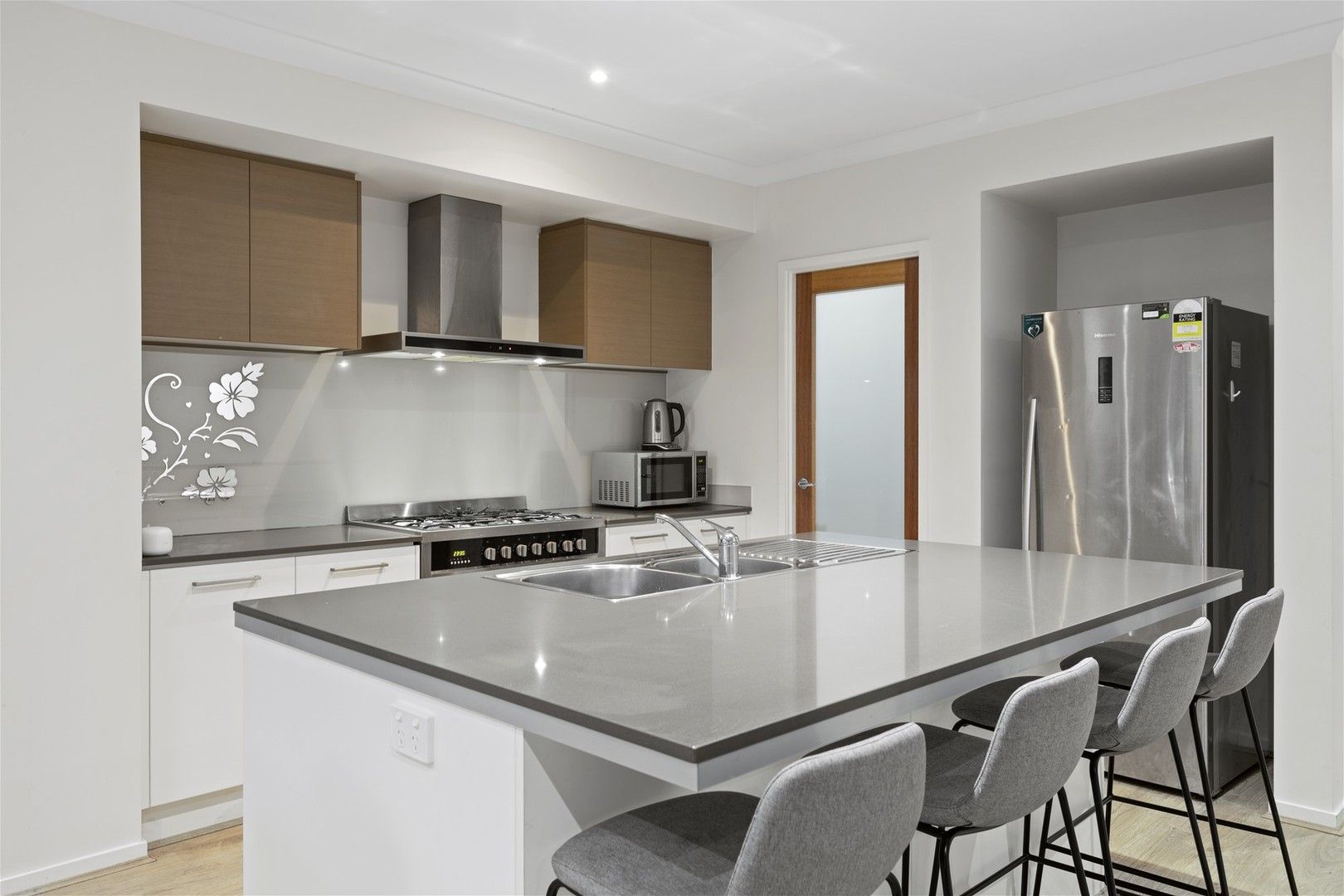 4 bedrooms House in  YARRABILBA QLD, 4207