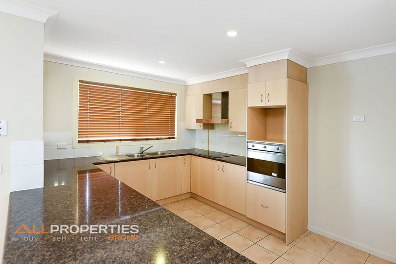 5 Scribbly Gum Court, Boronia Heights QLD 4124, Image 1