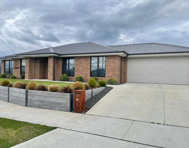 18 Angus Road, Traralgon VIC 3844