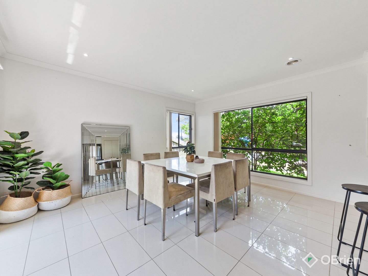 3/2-4 Edinburgh Drive, Beaconsfield VIC 3807, Image 1