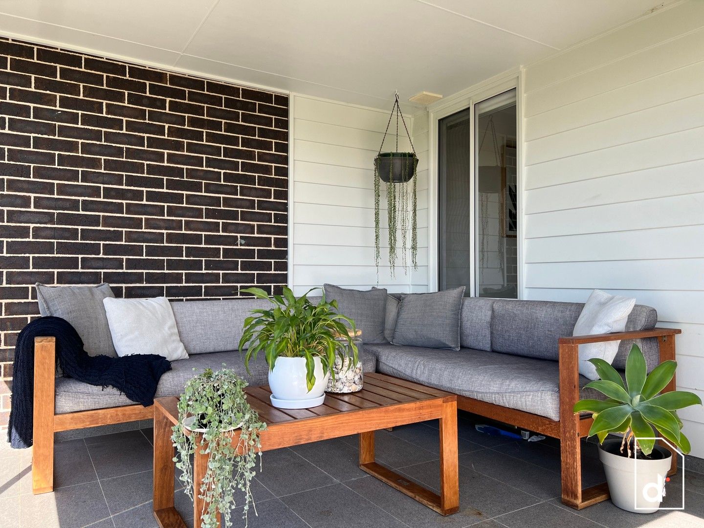 3 bedrooms Townhouse in 10/13 Popes Road WOONONA NSW, 2517