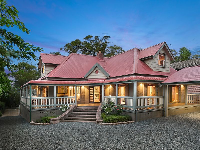 27 Hillview Road, Katoomba NSW 2780, Image 0