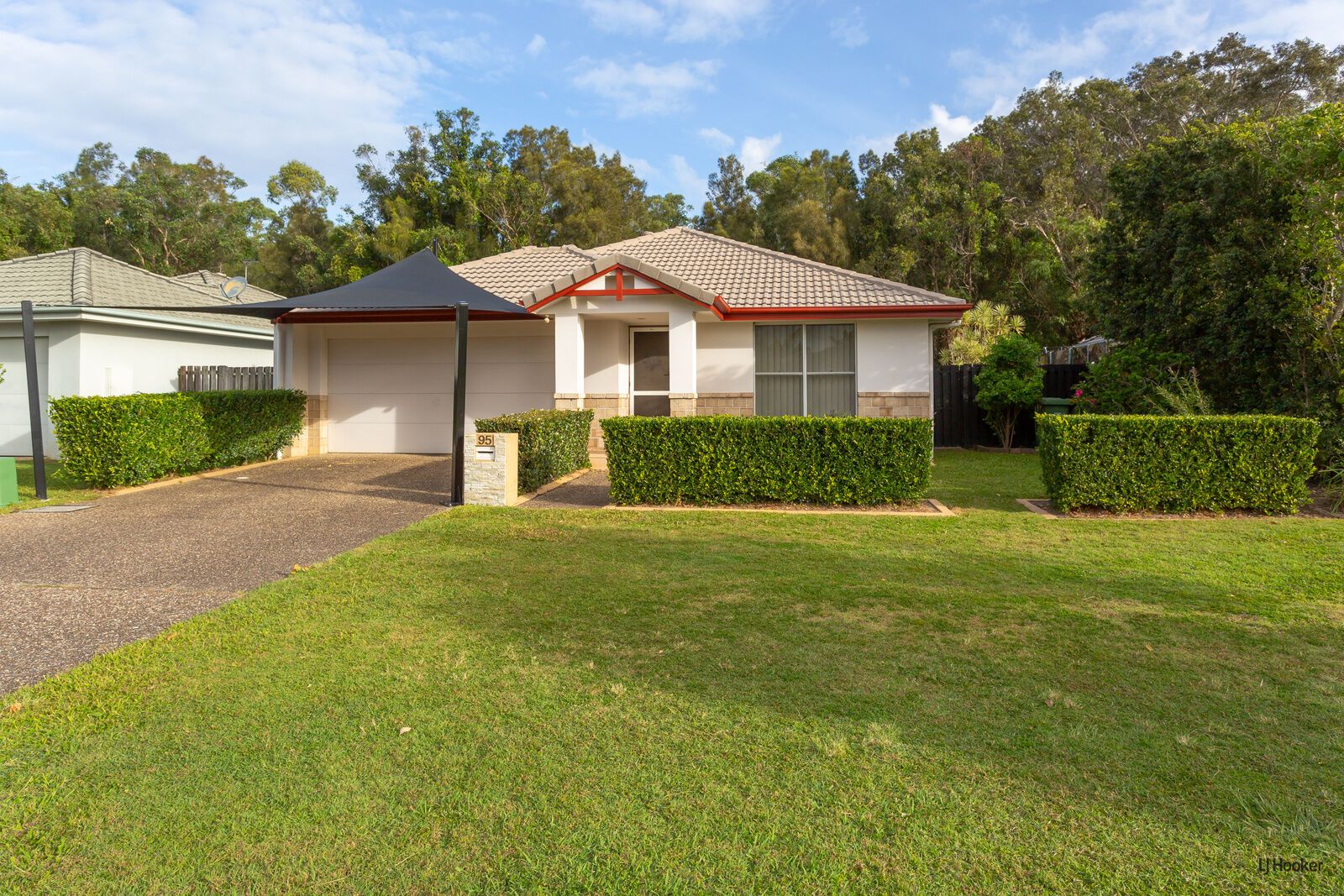 4 bedrooms House in 95 Harrier Drive BURLEIGH WATERS QLD, 4220