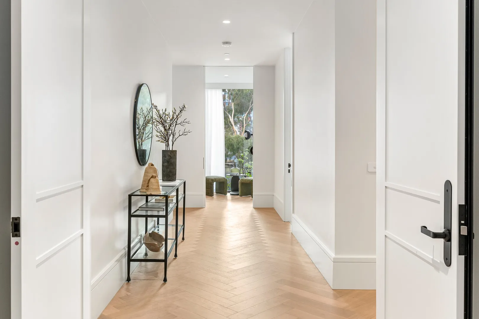 Apartment in East Melbourne - View 2