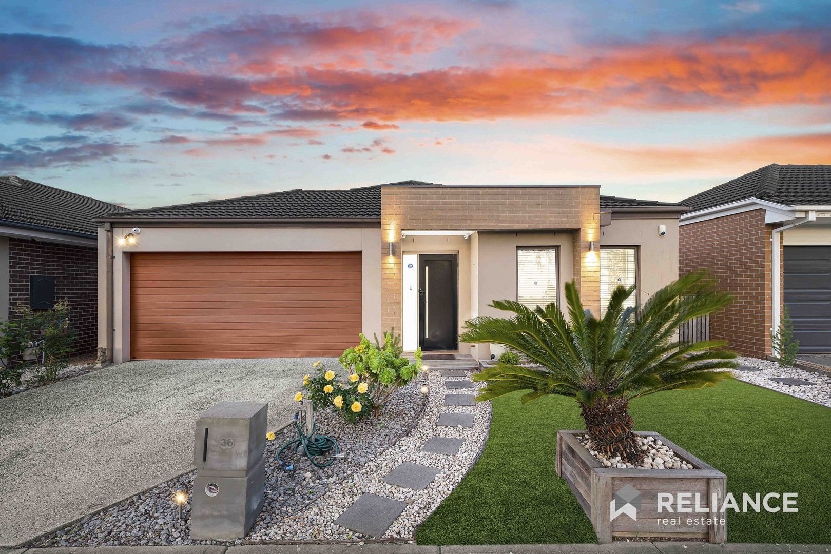 4 bedrooms House in 36 Shiraz Crescent POINT COOK VIC, 3030