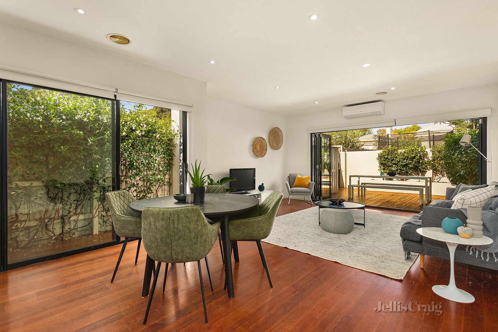 30 Crown Street, Flemington VIC 3031, Image 2