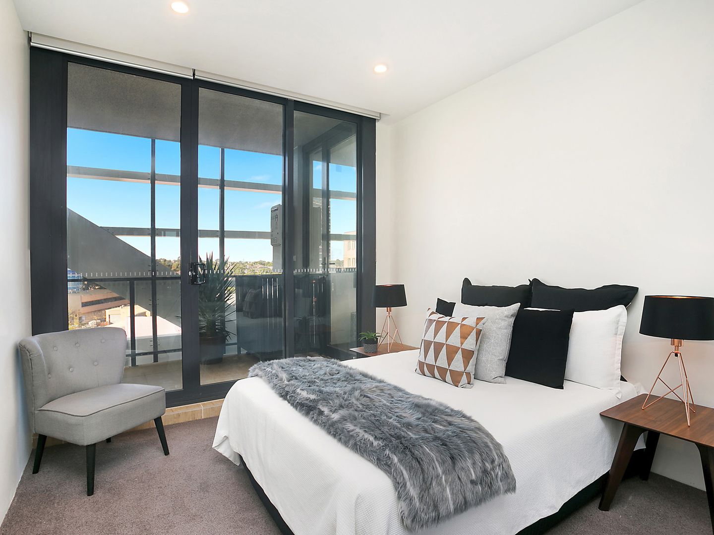 406/6 Cross Street, Bankstown NSW 2200, Image 2