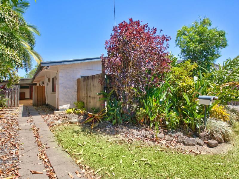 23 Smallwood Street, Mooroobool QLD 4870, Image 0