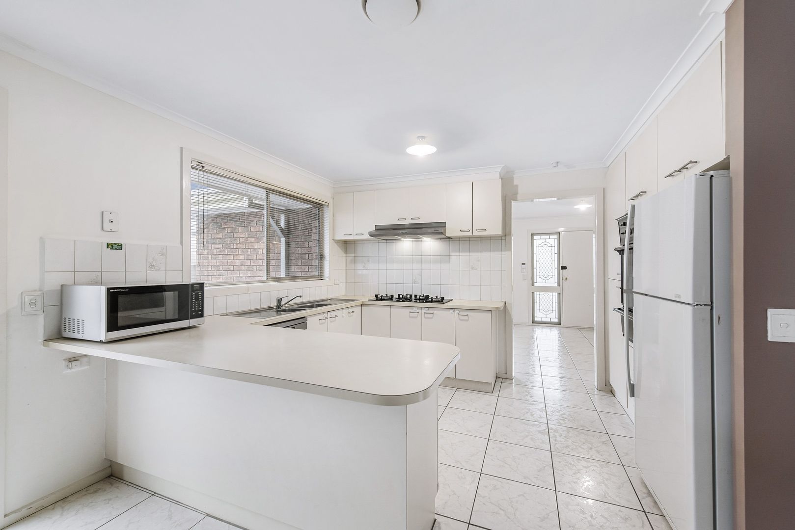 8 Yeats Drive, Delahey VIC 3037, Image 2