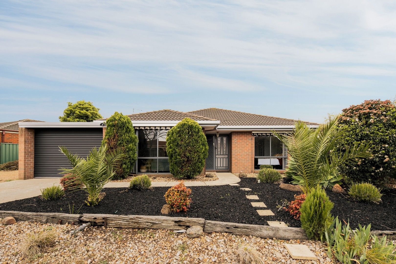 3 bedrooms House in 7 Housman Close BURNSIDE HEIGHTS VIC, 3023