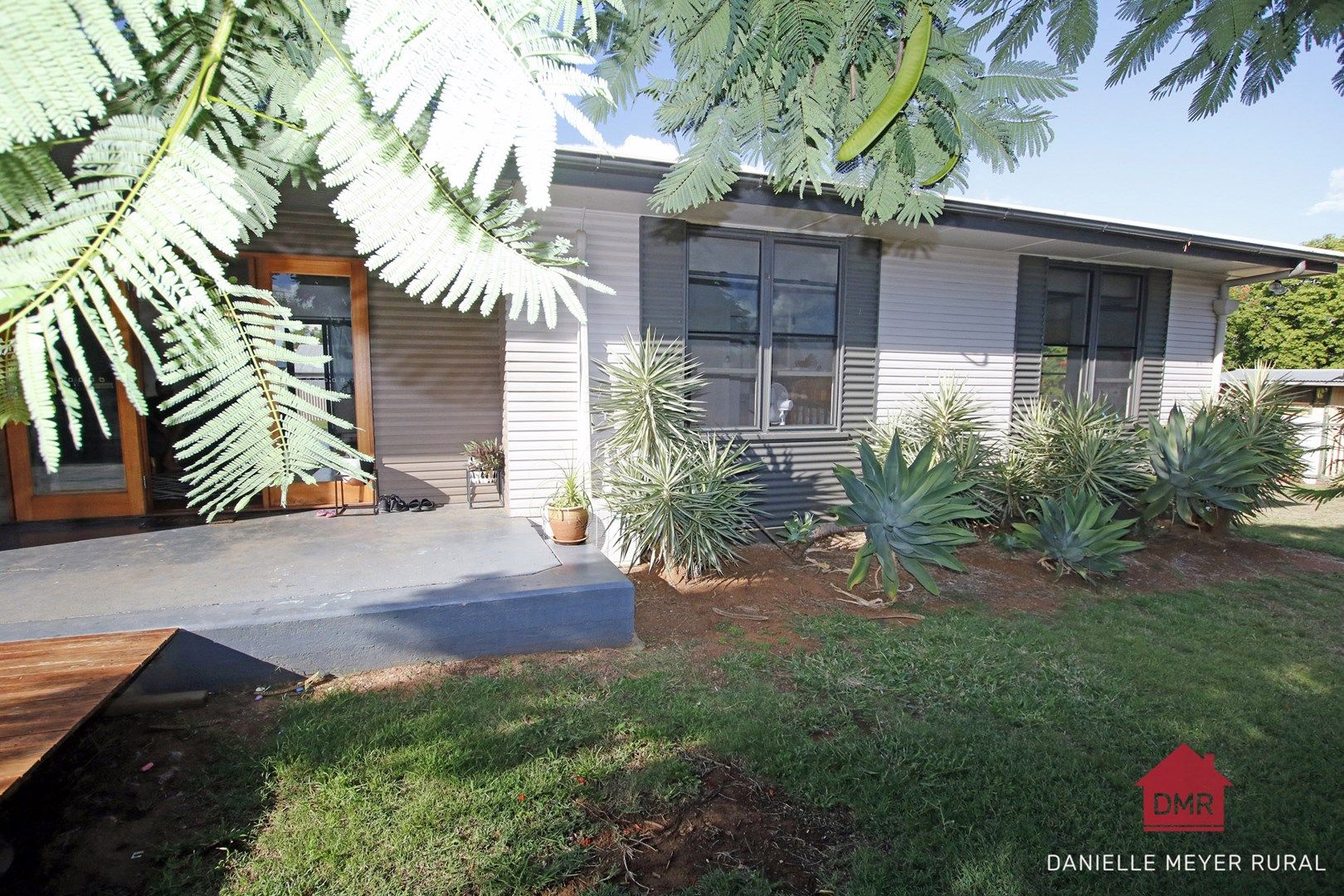 77 Leichhardt Street, Mundubbera QLD 4626, Image 0