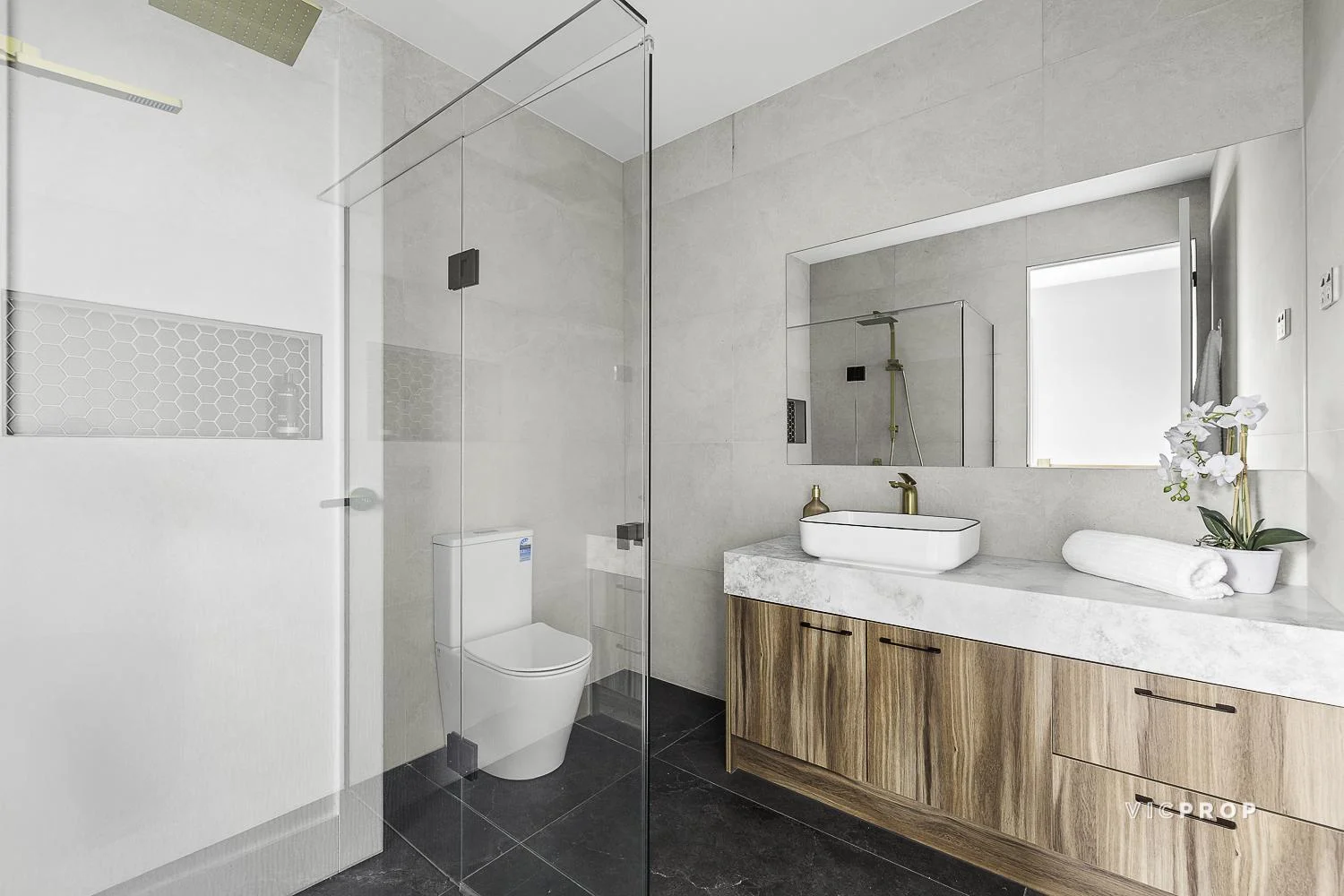 Additional image 13 of 3/93 Finlayson Street, Rosanna VIC 3084