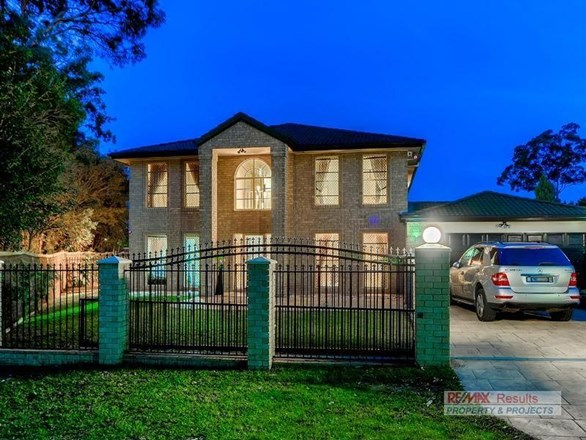 15 Clarence Place, Forest Lake QLD 4078