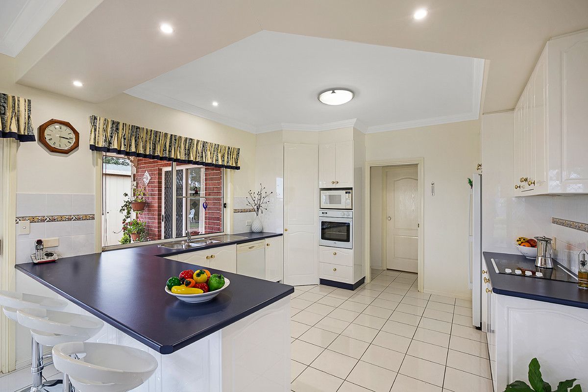 29 Panoramic Drive, Preston QLD 4352, Image 2