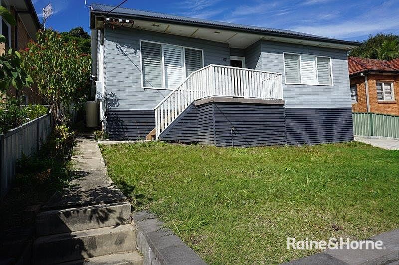 3 bedrooms House in 47 Park Avenue ADAMSTOWN NSW, 2289