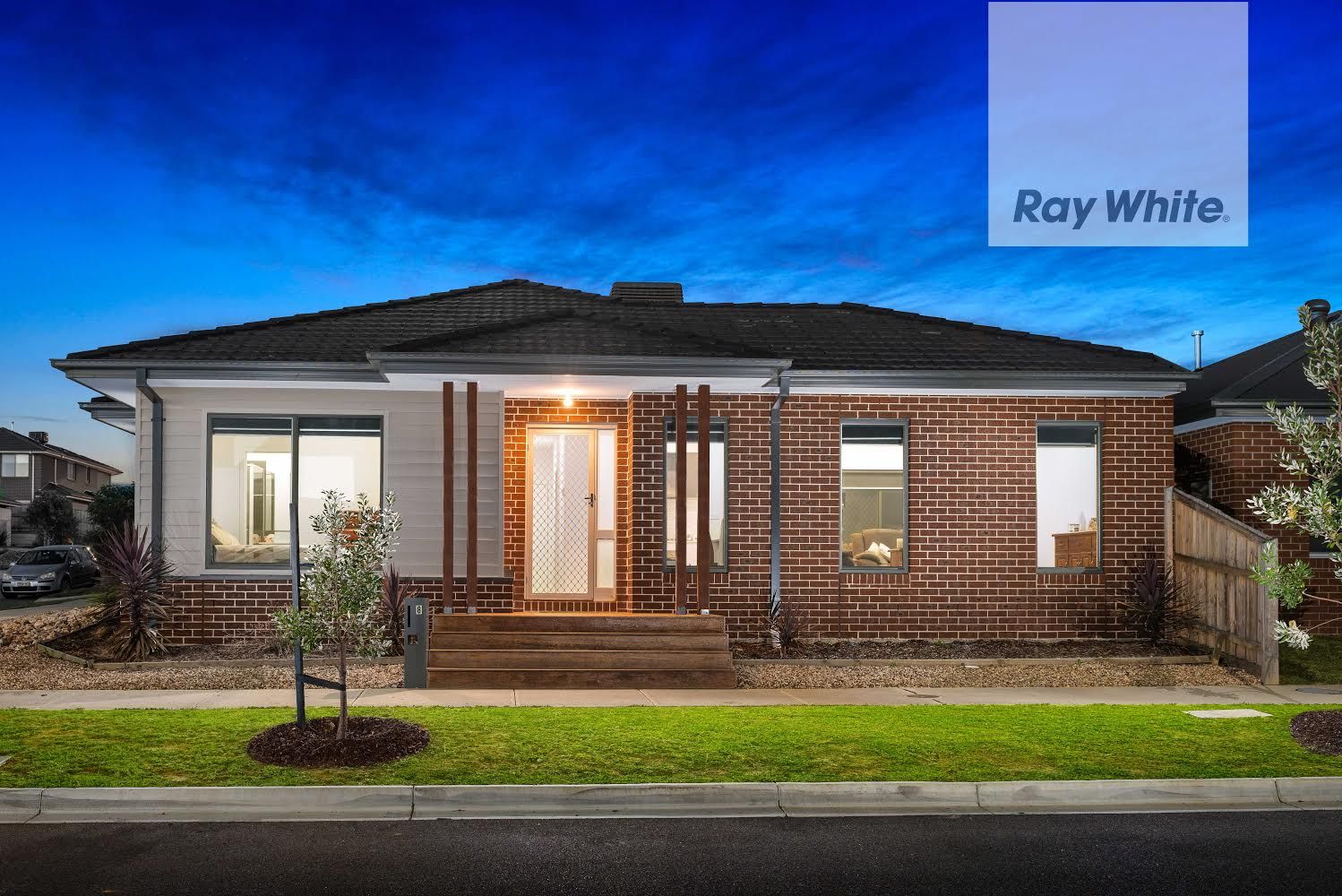 8 Gyrfalcon Way, Doreen VIC 3754, Image 0