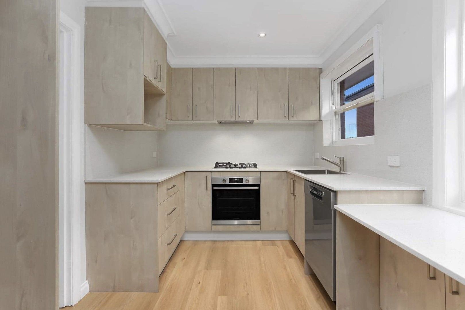 2 bedrooms Apartment / Unit / Flat in 6/292 Clovelly Road COOGEE NSW, 2034