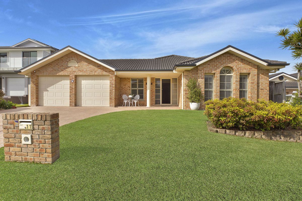 11 Bataan Circuit, Bateau Bay NSW 2261, Image 0