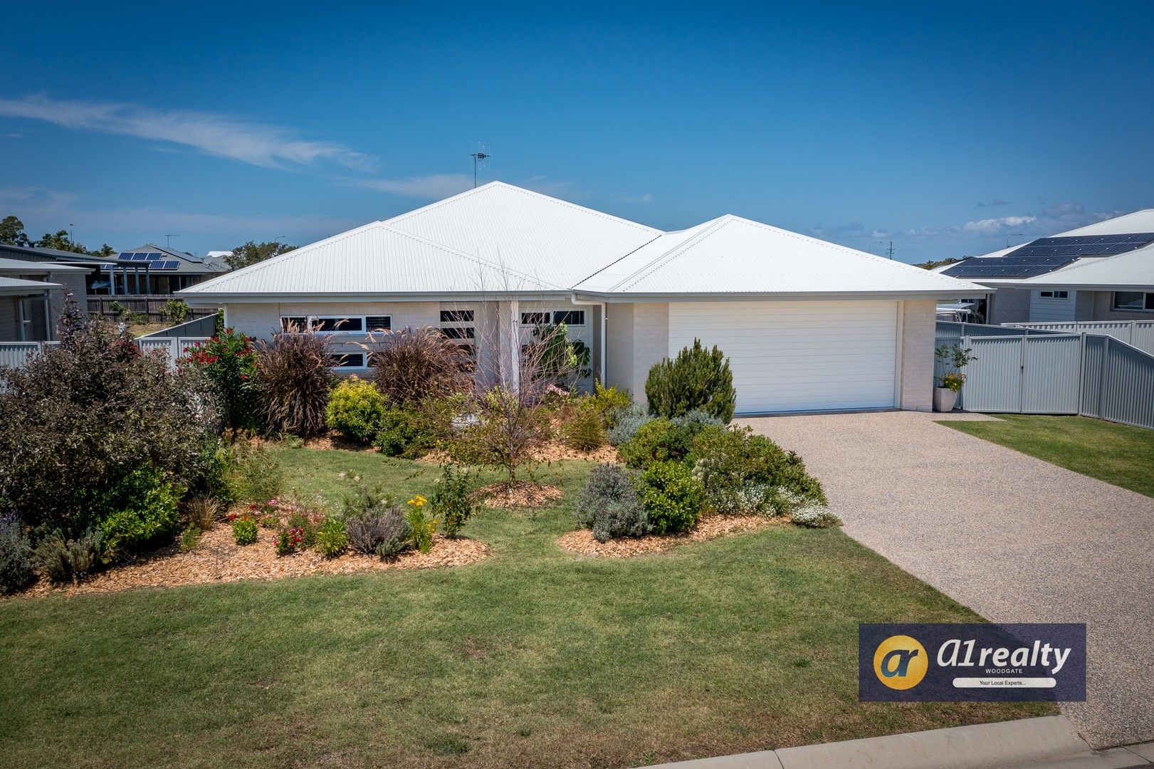 4 bedrooms House in 11 Curlew St WOODGATE QLD, 4660