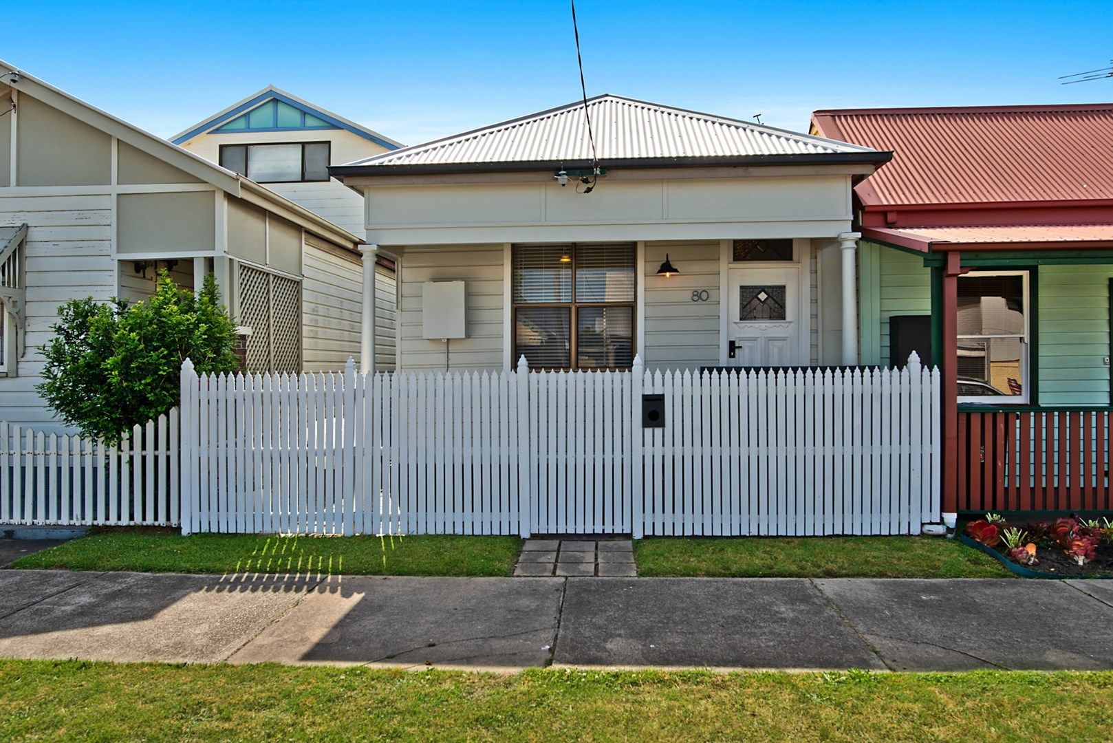 2 bedrooms House in 80 Bourke Street CARRINGTON NSW, 2294