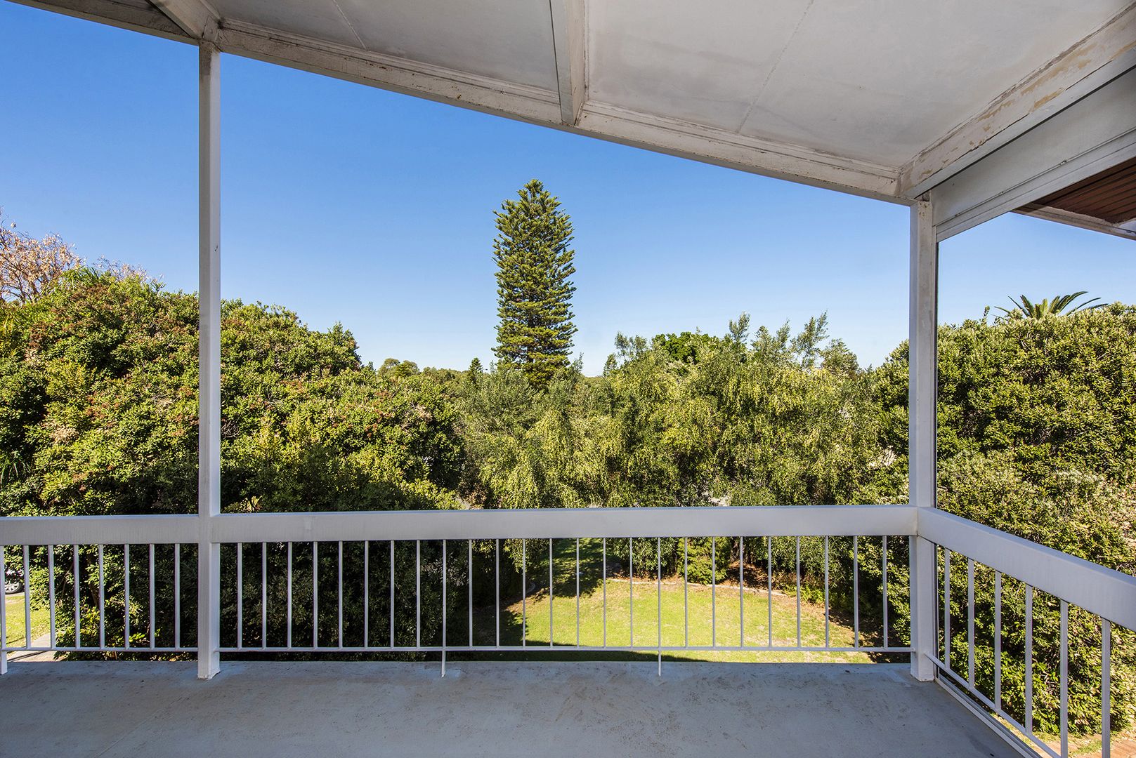 6 Marapana Road, City Beach WA 6015, Image 2