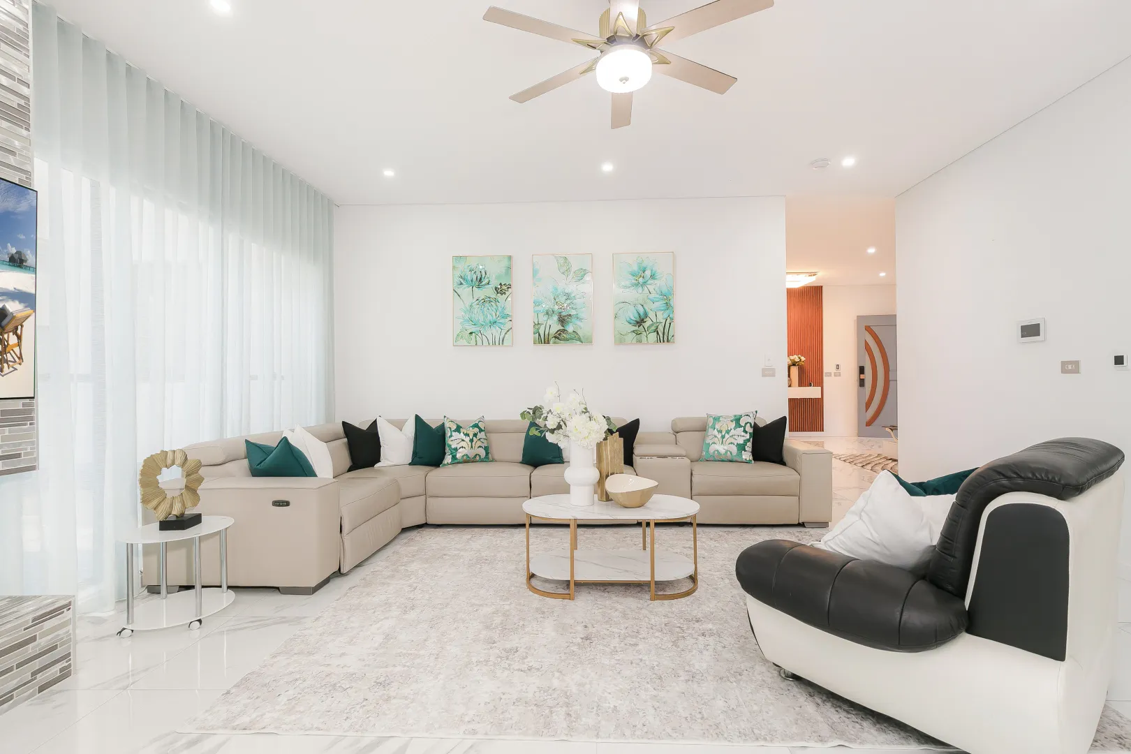 House in Sydney, Cherrybrook - More