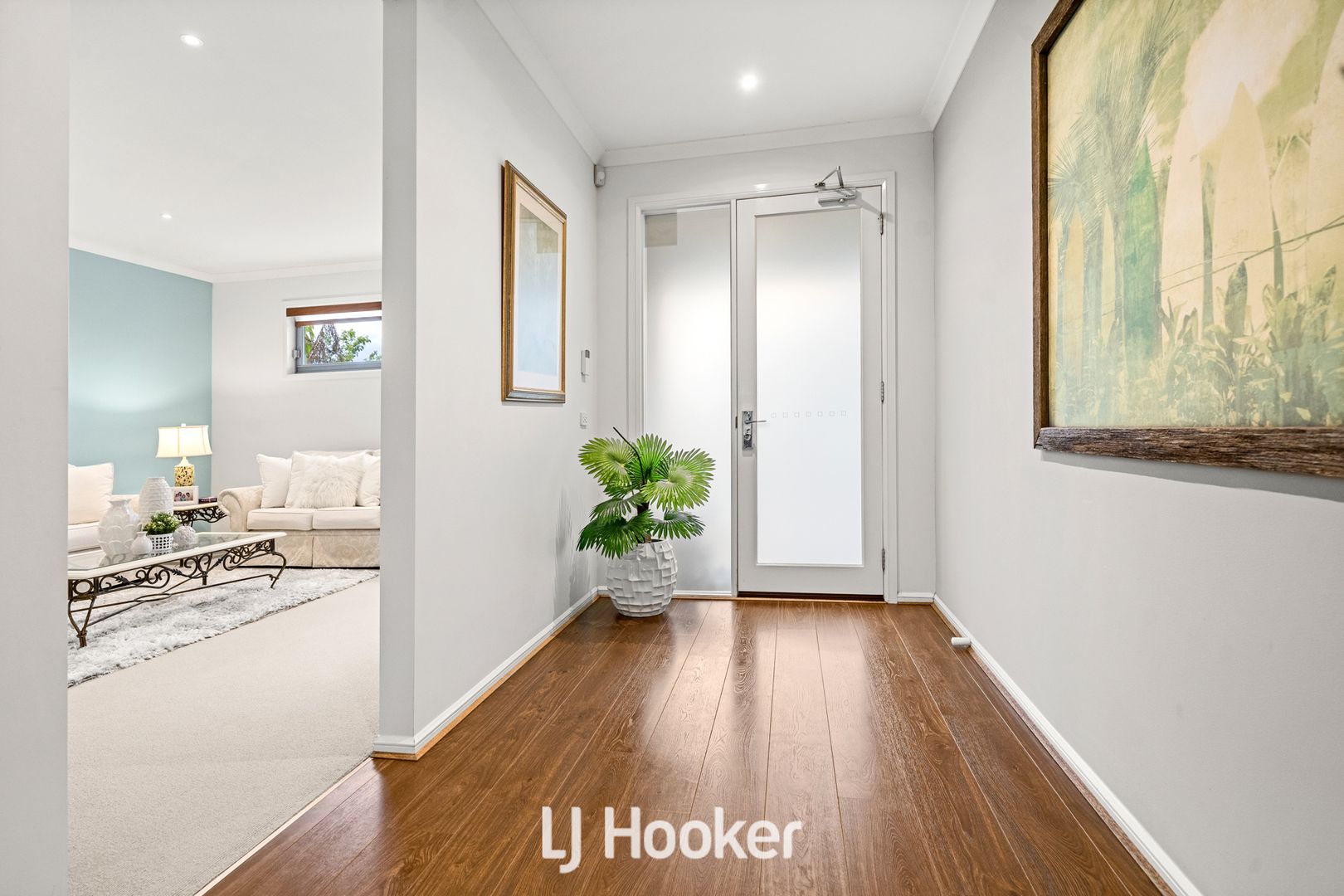 38 Flowerbloom Crescent, Clyde North VIC 3978, Image 2