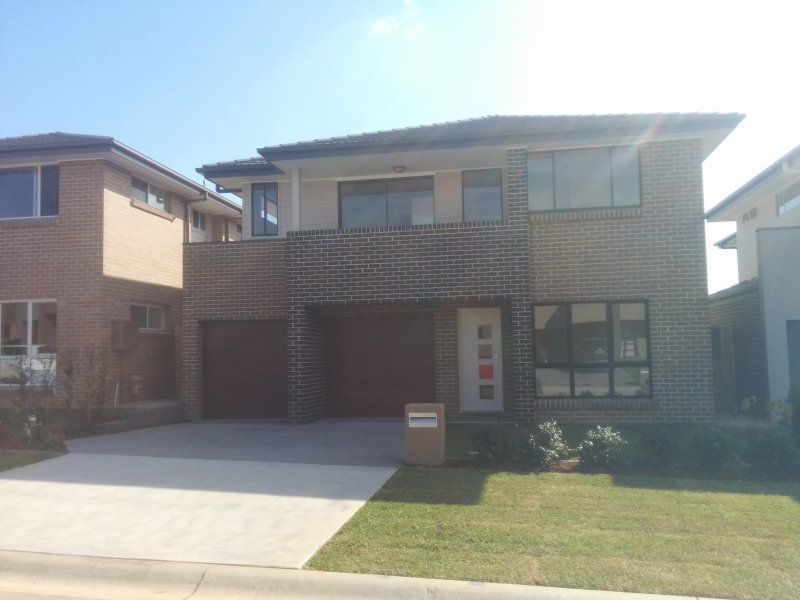 4 bedrooms House in 12 Torino Road EDMONDSON PARK NSW, 2174