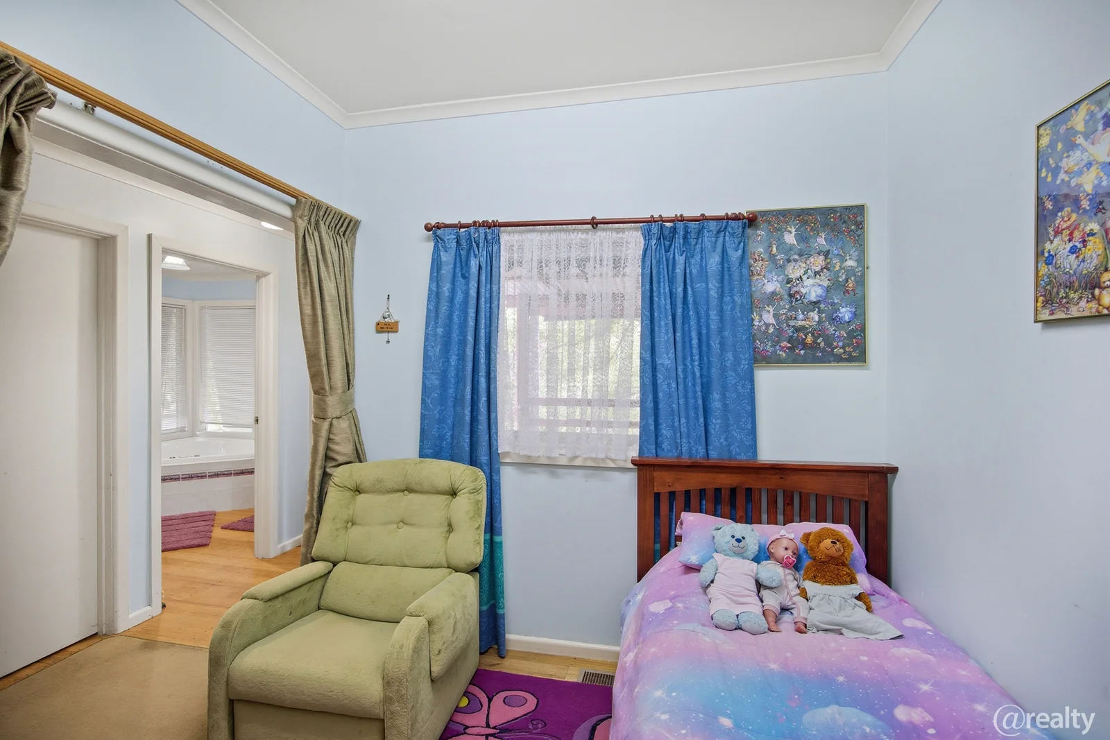 Image 12