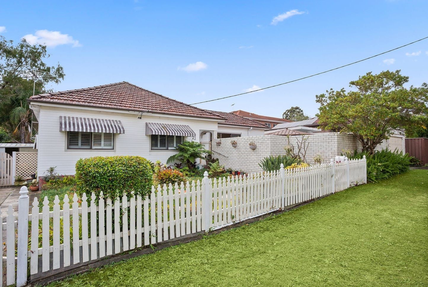 3 bedrooms House in 23 Wonoona Parade West OATLEY NSW, 2223