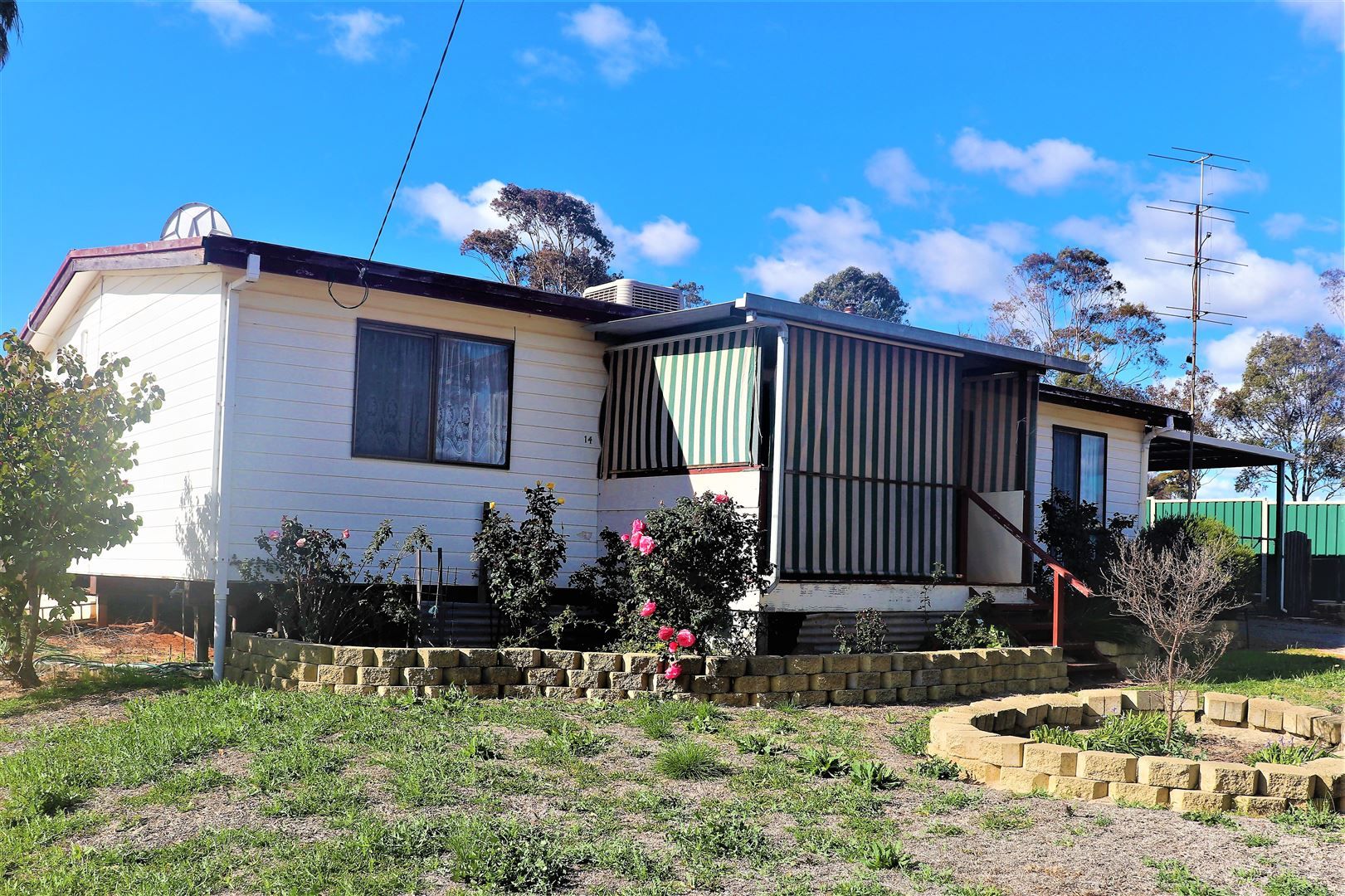 14 Nicholas Street, Bolgart WA 6568, Image 2