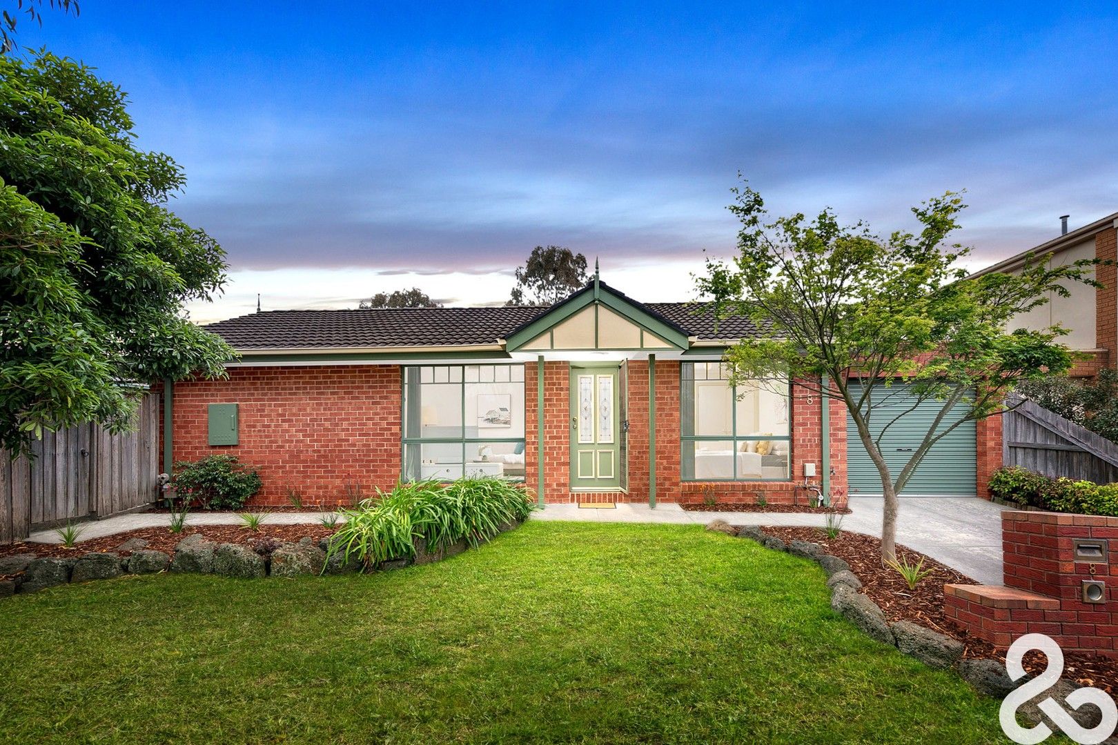 8 Benz Close, Mill Park VIC 3082, Image 0