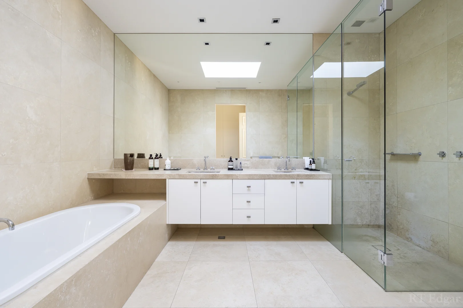 Additional image 13 of 3/2A Ormsby Grove, Toorak VIC 3142