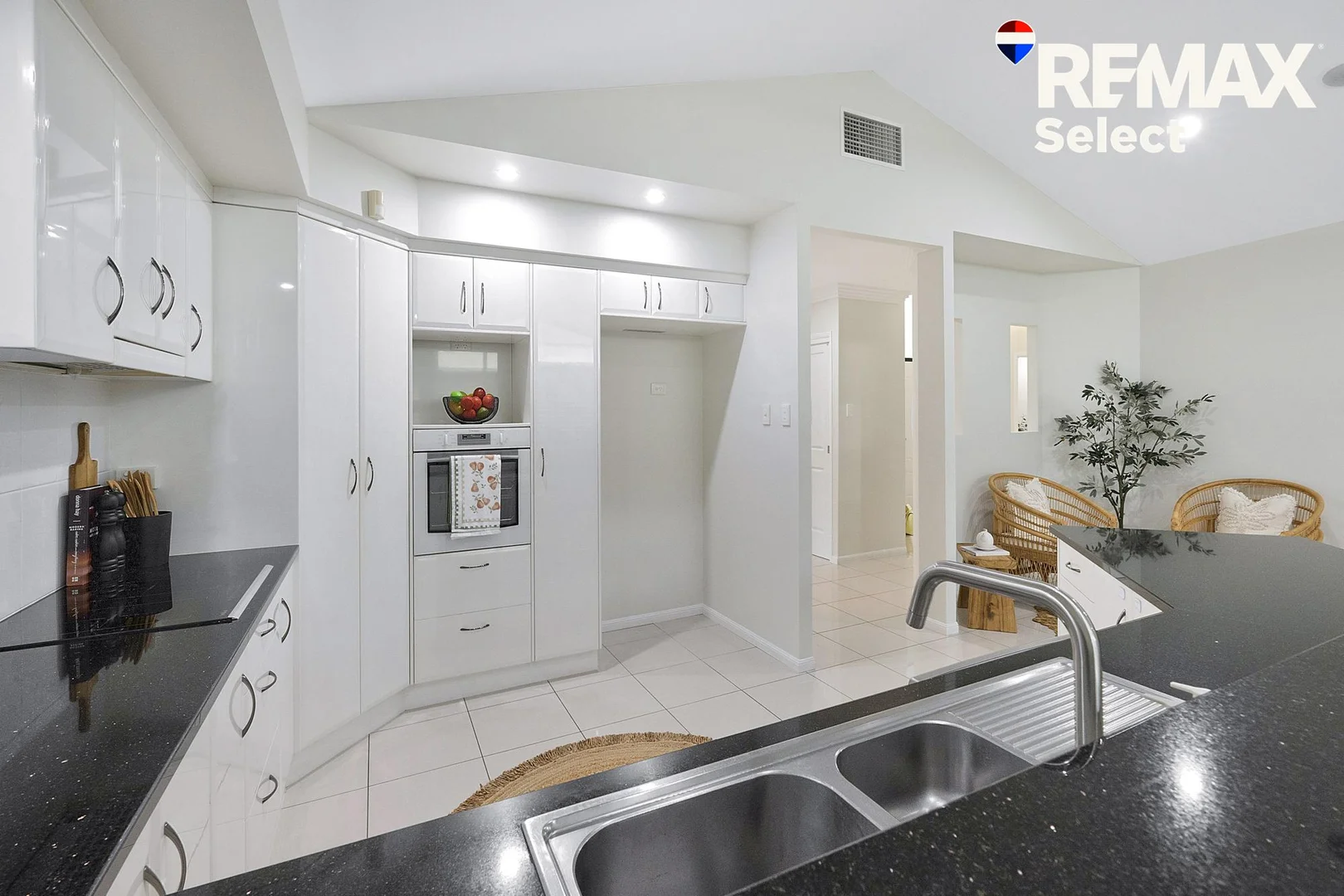 Additional image 13 of 6 Victor Ave, Glenella QLD 4740