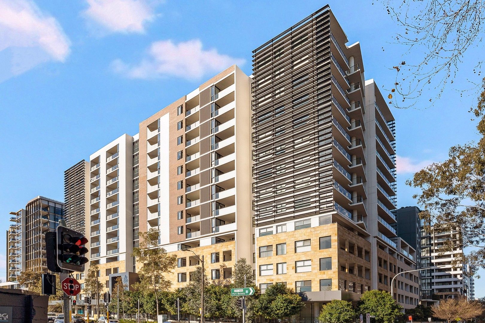 3 bedrooms Apartment / Unit / Flat in 610/9 Kent Road MASCOT NSW, 2020