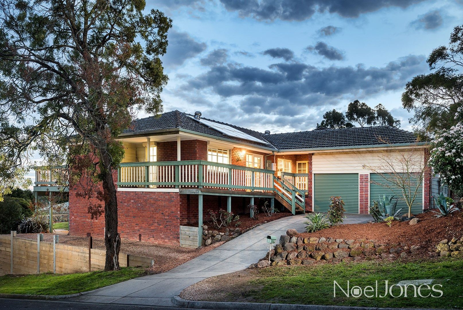 15 Autumn Grove, Mooroolbark VIC 3138, Image 1