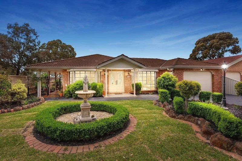 8 Morcambe Crescent, Keilor Downs VIC 3038