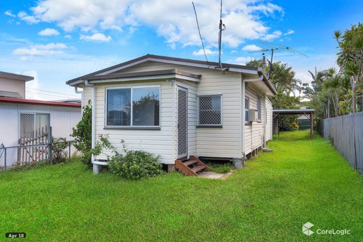 3 bedrooms House in 9 Mcaneny Street REDCLIFFE QLD, 4020