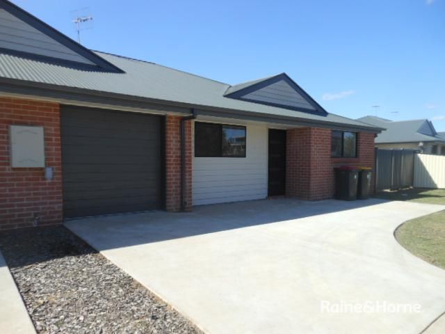 3 bedrooms Apartment / Unit / Flat in 82b Grosvenor Drive MORANBAH QLD, 4744