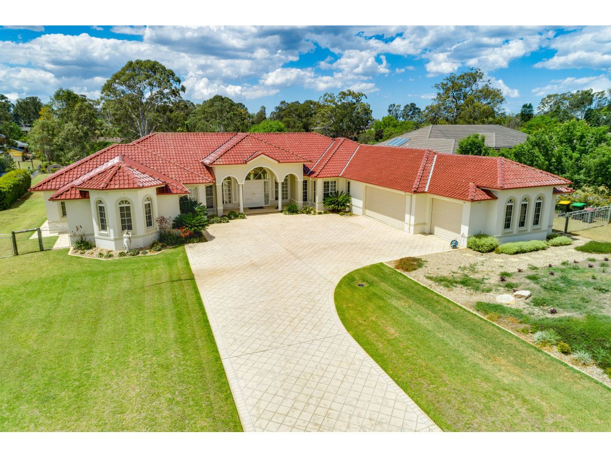 9 Pepperfields Place, Grasmere NSW 2570, Image 1