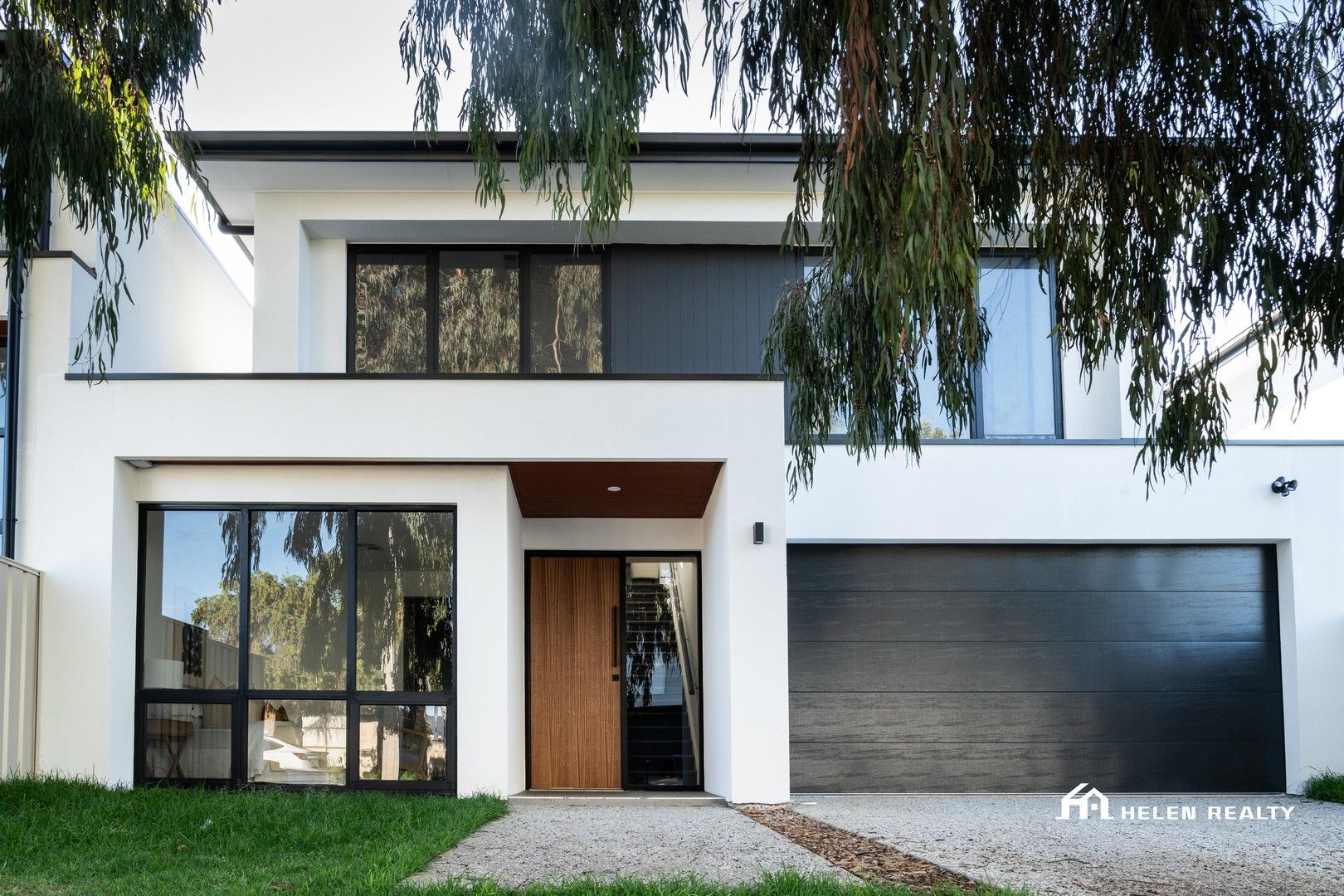 4 bedrooms House in 2/2 Stock Avenue CAMPBELLTOWN SA, 5074