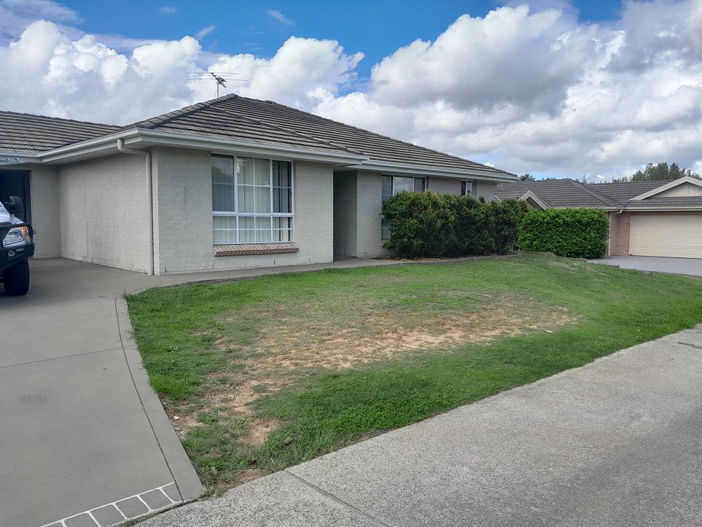 4 bedrooms House in 19 DEVON STREET GRETA NSW, 2334