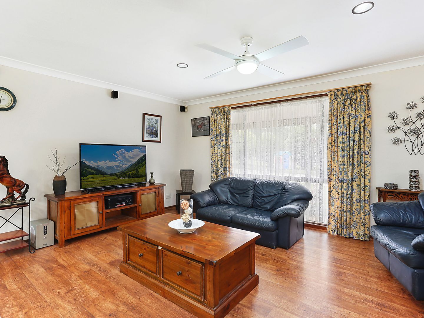 9 Railway Parade, Balmoral NSW 2571, Image 2