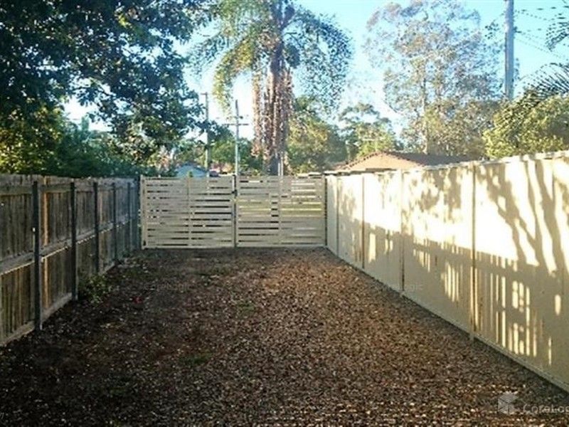 3 Hendon Court, Boronia Heights QLD 4124, Image 2