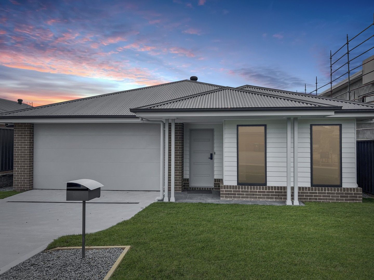 4 bedrooms House in 17 Craft Street WYEE NSW, 2259