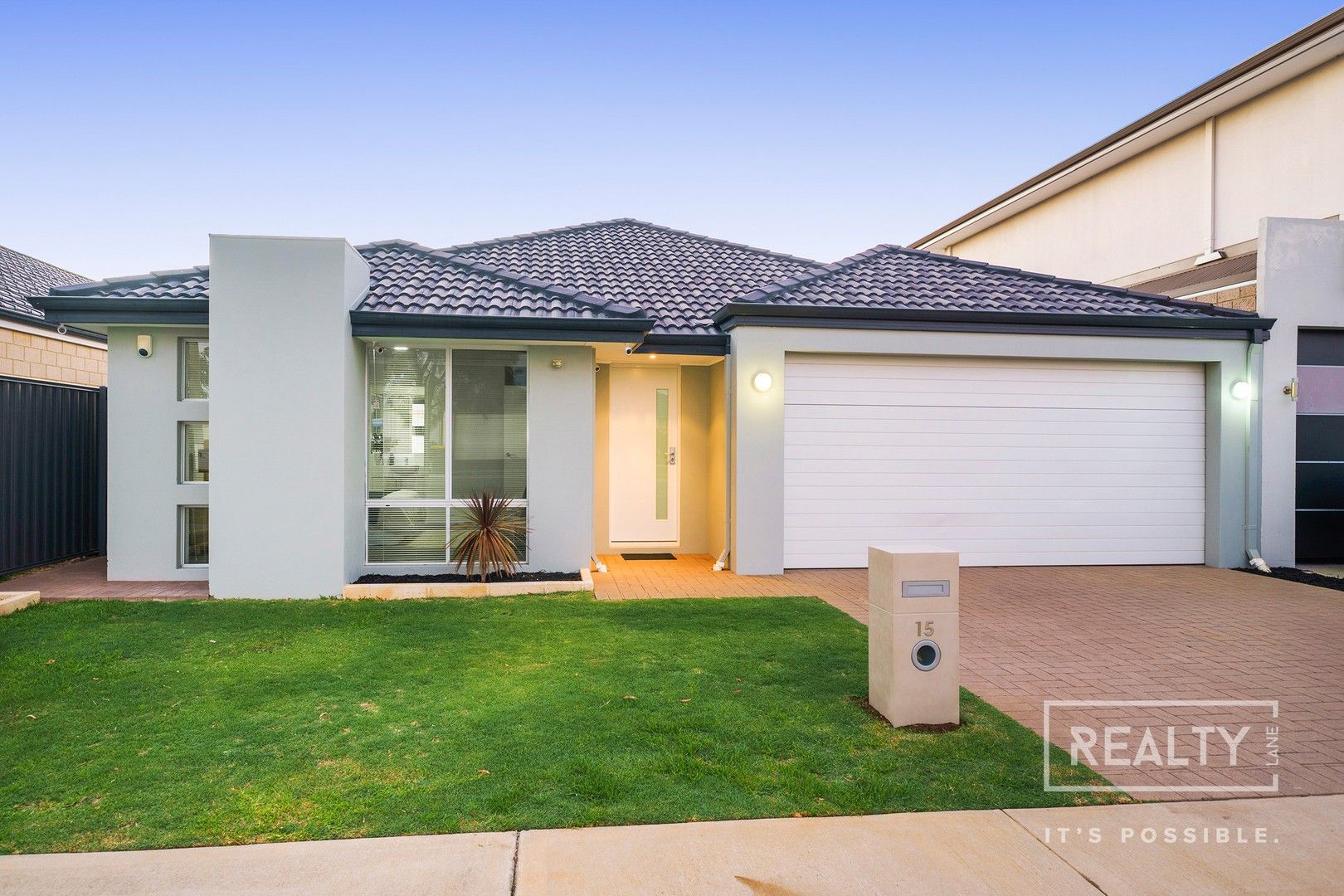 4 bedrooms House in 15 Heligan Way LANDSDALE WA, 6065