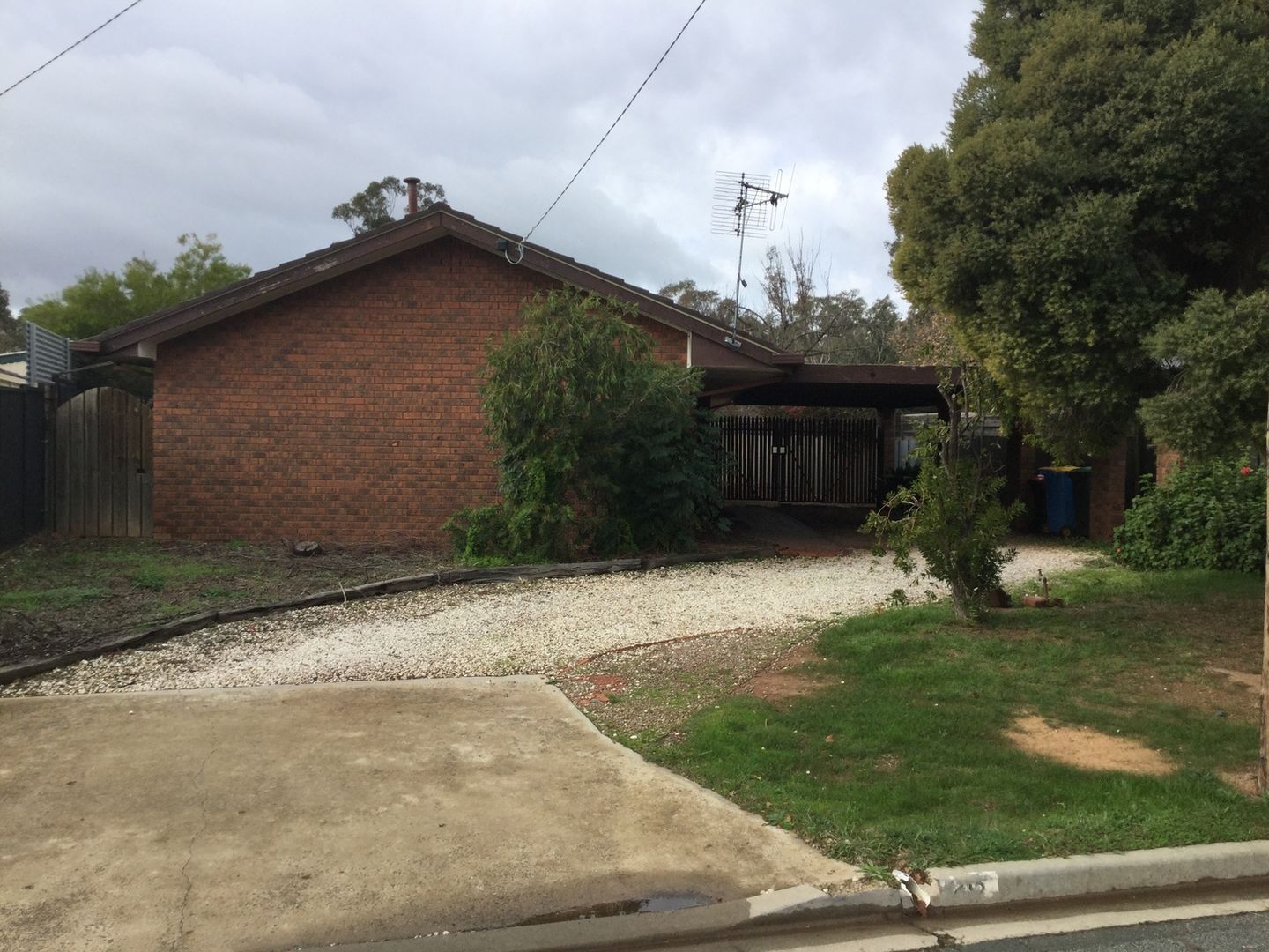26 Paisley Crescent, Mooroopna Property History & Address Research