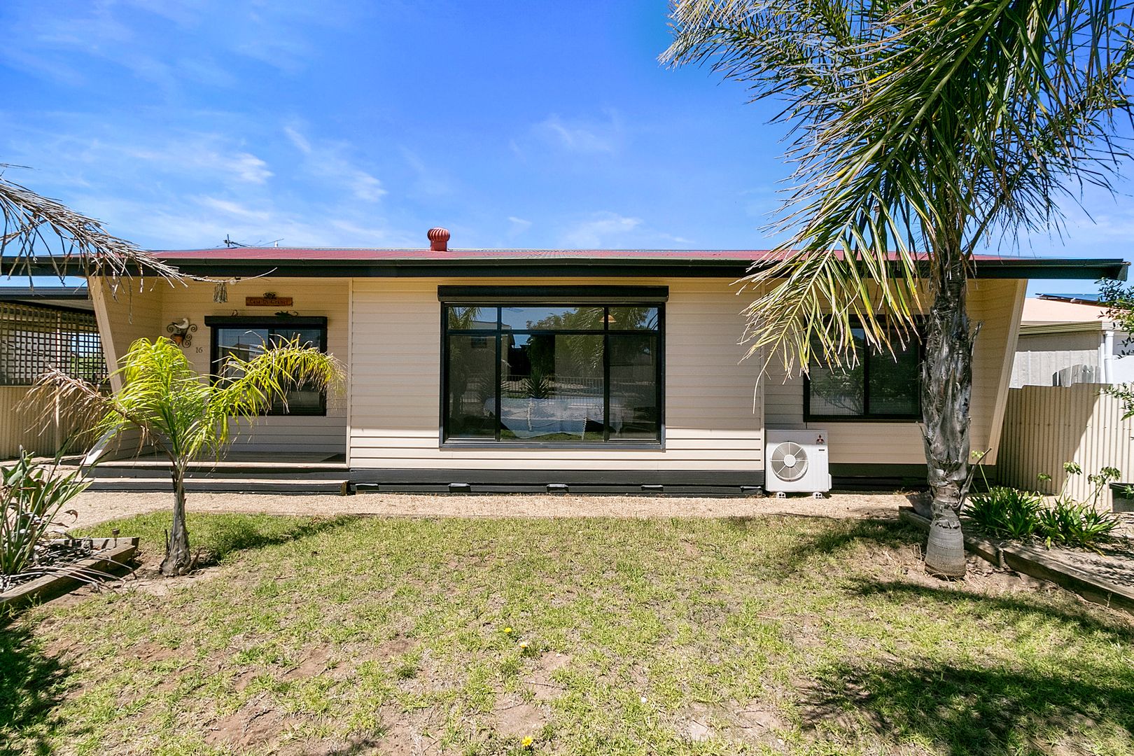 16 Barton Road, Tiddy Widdy Beach SA 5571, Image 1