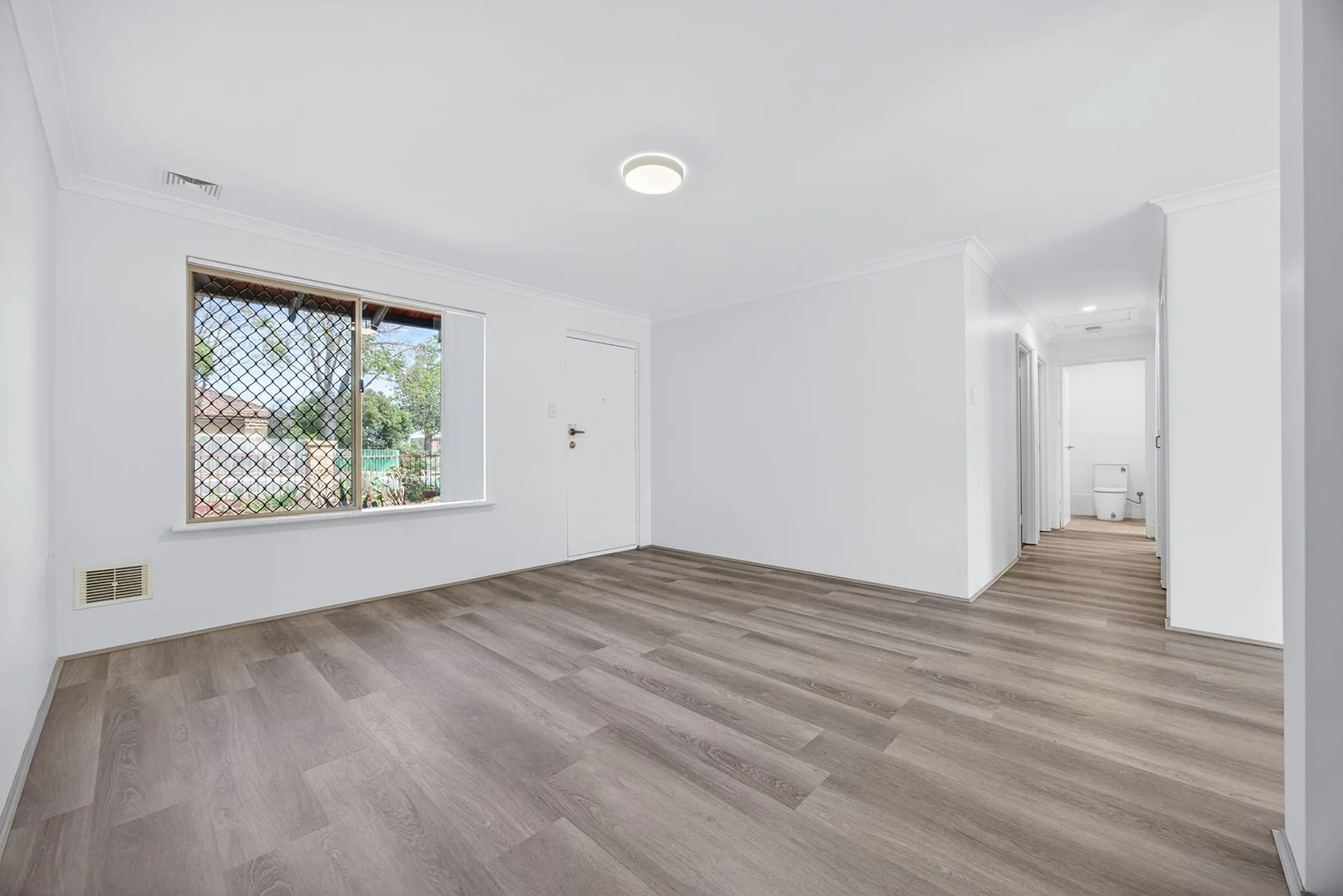 Additional image 10 of 1/39 Elizabeth Street, Cloverdale WA 6105